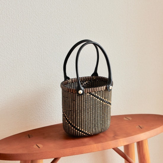 Opera All Black Basket_f0197215_09024057.jpg