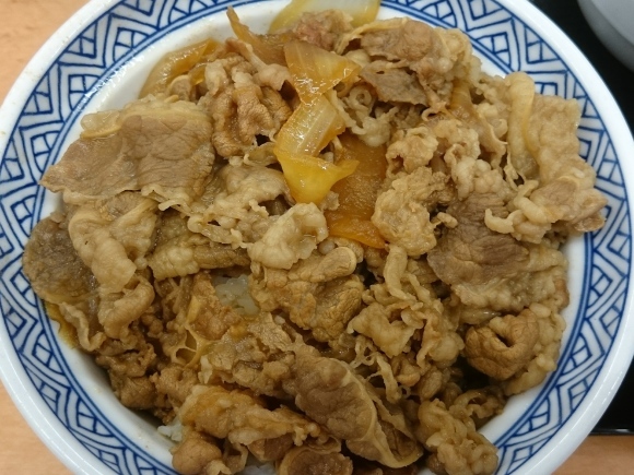 4/19 吉野家 牛丼アタマの大盛Aセットつゆだく + 玉子 ¥670 ⇒ ¥590_b0042308_10333616.jpg