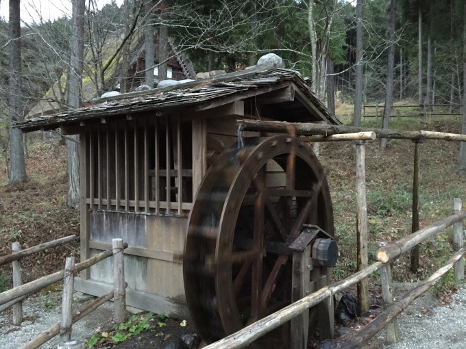 飛騨高山へバスの旅１日目_a0345877_16044634.jpg