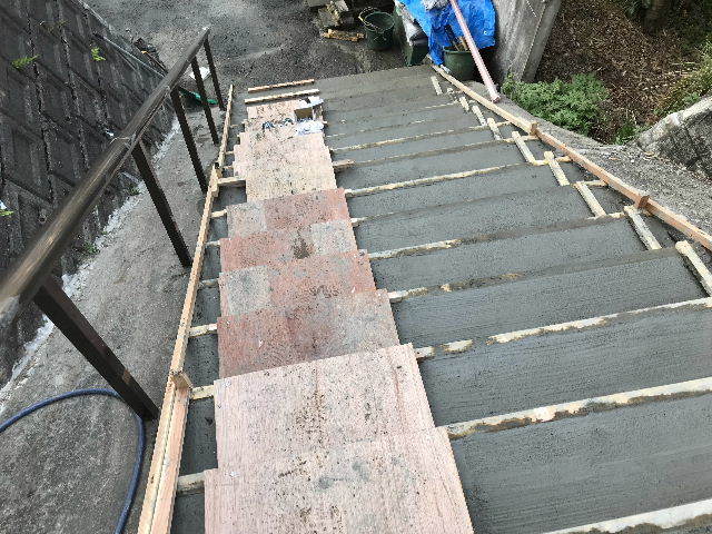 終わらせた・・・階段_f0031037_22111689.jpg
