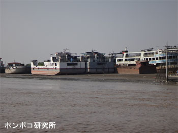 Yangon Water Bus （後編）_e0073268_21335021.jpg