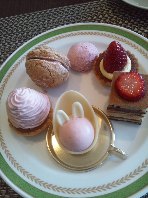 川崎日航ホテル 夜間飛行 いちごスイーツブッフェ_f0076001_0464273.jpg