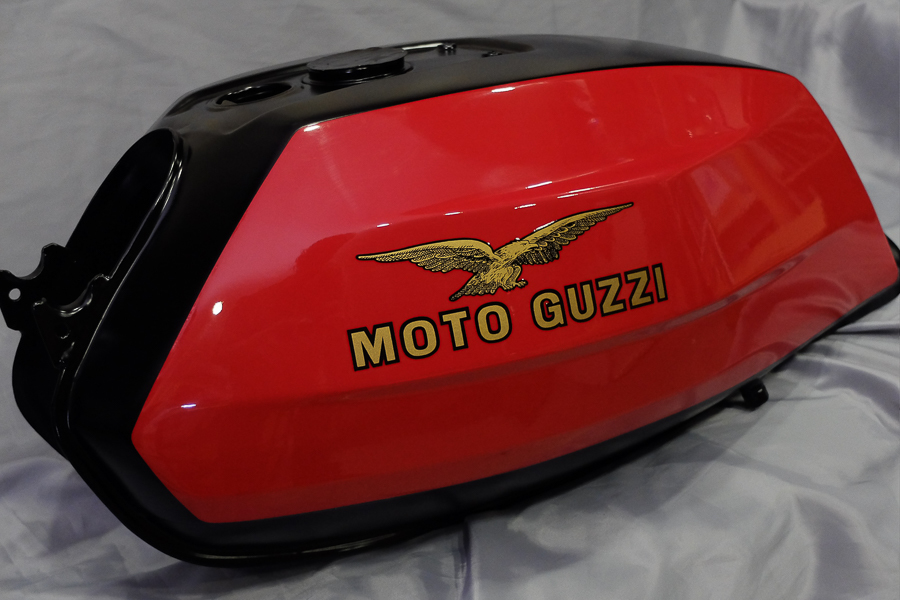 MOTO GUZZI Le Mans III_f0369107_09533717.jpg