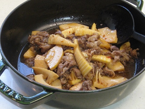 一汁一菜。筍と牛肉の甘辛煮、塩むすび、お味噌汁 ~お気に入りの塩~_d0319943_07020872.jpg
