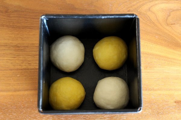 かわいい!市松模様食パン♪_f0224568_08520211.jpg