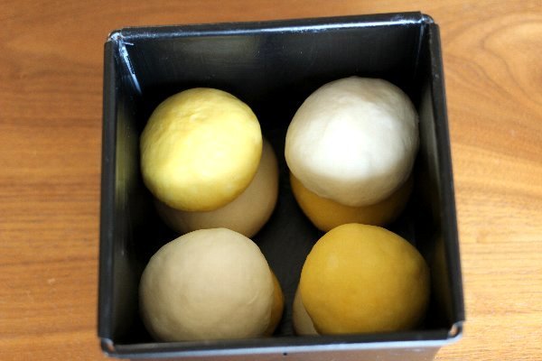 かわいい!市松模様食パン♪_f0224568_08521378.jpg