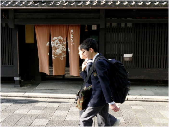 学校帰り タッドの気まぐれフォト Le Foto Capricciose Di Tad 学校帰り タッドの気まぐれフォト Le Foto Capricciose Di Tad