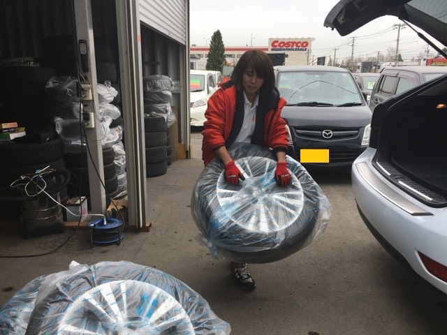 4月25日(水)☆TOMMY アウトレット☆あゆブログ(´ω` )ノ デリカD:2 S様納車♪ 新在キューブが本州からやって来ました!_b0127002_18073200.jpg