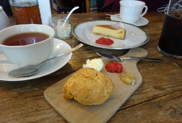 f0201054_21563675.jpg