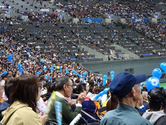 d0200811_21214509.jpeg