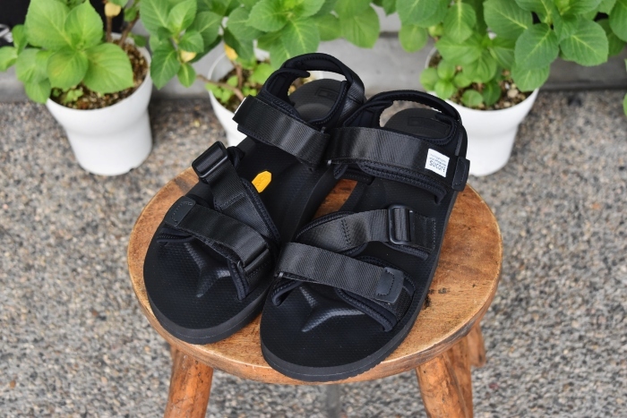 この春夏より展開の。。。SUICOKE KISEE V_d0152280_17415948.jpg
