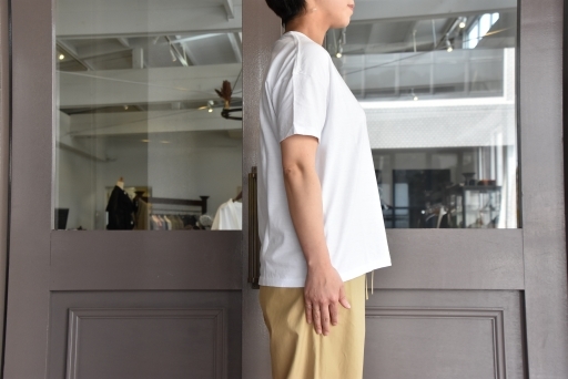 そろそろTシャツの準備を~AURALEE~_e0127399_17343291.jpg
