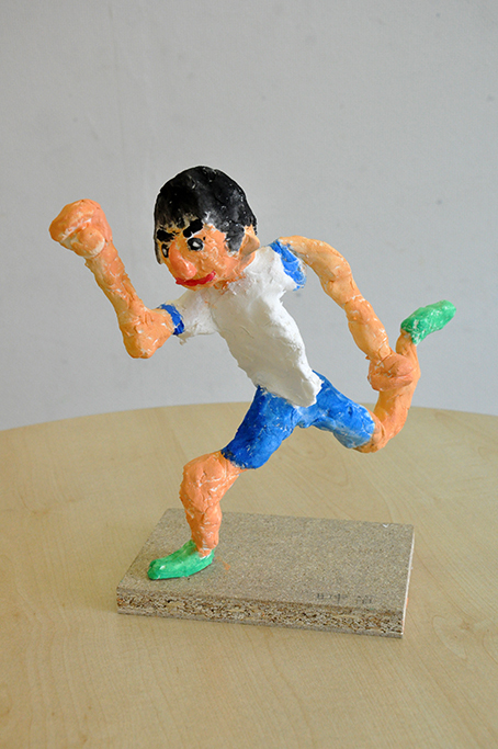 児童画クラス 粘土で自分を作ろう!_b0212226_16522115.jpg