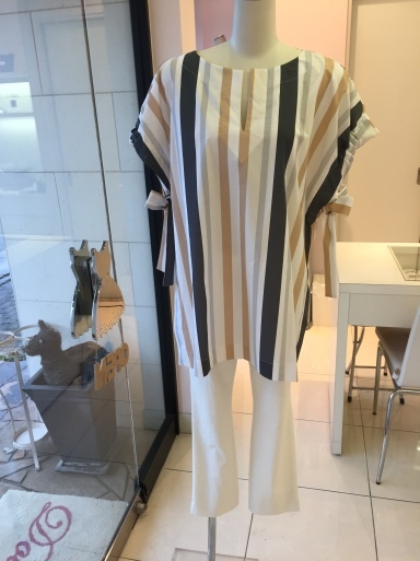 お洒落なチュニック_c0223630_18252291.jpg