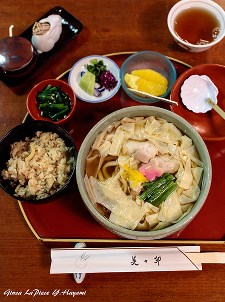 京橋グルメ　美々卯　花ゆばうどんセット_b0133053_23571733.jpg