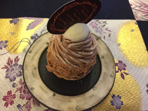 パティスリーイケダ センター南 ケーキ屋さん 小料理屋 花 器と料理 パティスリーイケダ センター南 ケーキ屋さん 小料理屋 花 器と料理