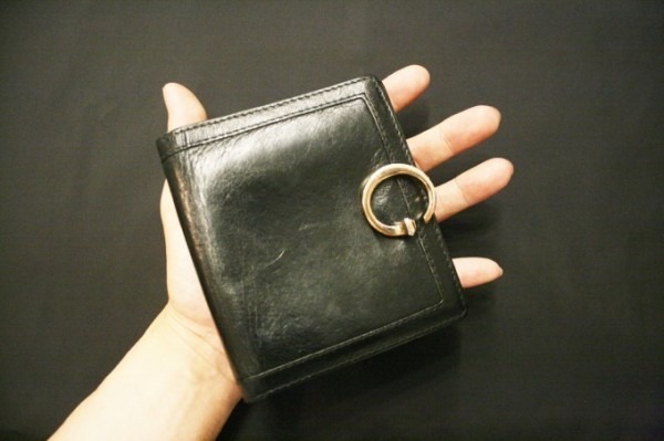 2018ヨーロッパ買い付け後記5 遅くなってしまったので簡単に GUCCIお財布。HERMESブレスレット。_f0180307_02425220.jpg
