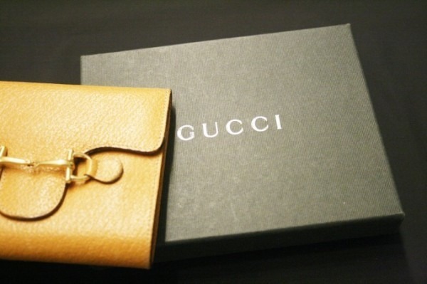 2018ヨーロッパ買い付け後記5 遅くなってしまったので簡単に GUCCIお財布。HERMESブレスレット。_f0180307_02485565.jpg