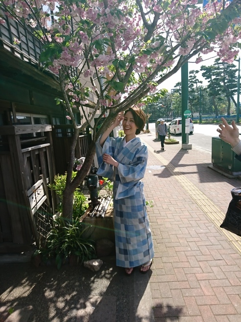 明日も休日ですね!_e0046190_18371874.jpg