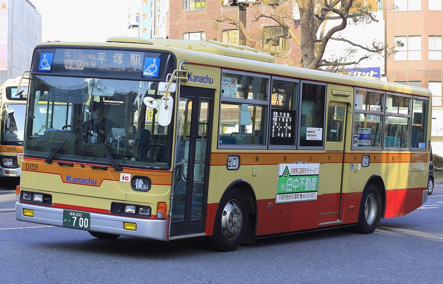 平塚駅前の神奈中バス2～通常塗装エアロスタ―～_e0365211_2302342.jpg