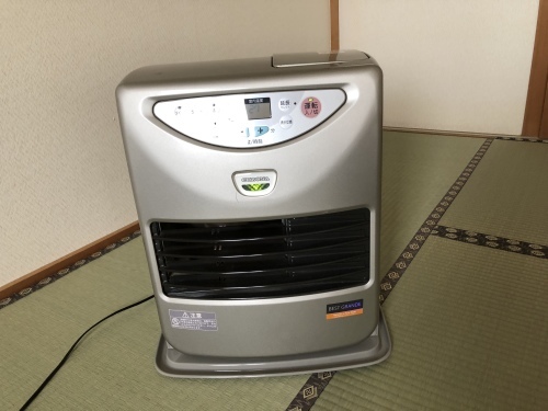 f0333882_06390941.jpeg