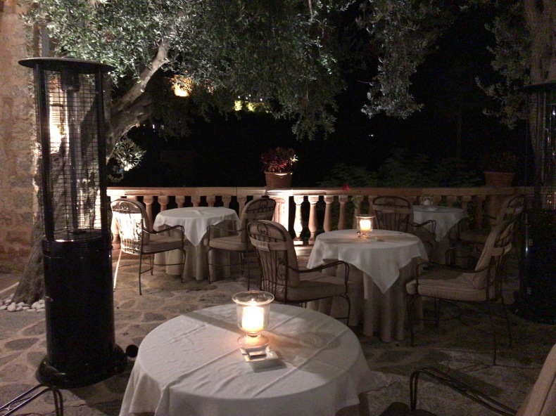 2017 Belmond La Residencia - Dining & Sculpture Garden_e0362195_16200852.jpg