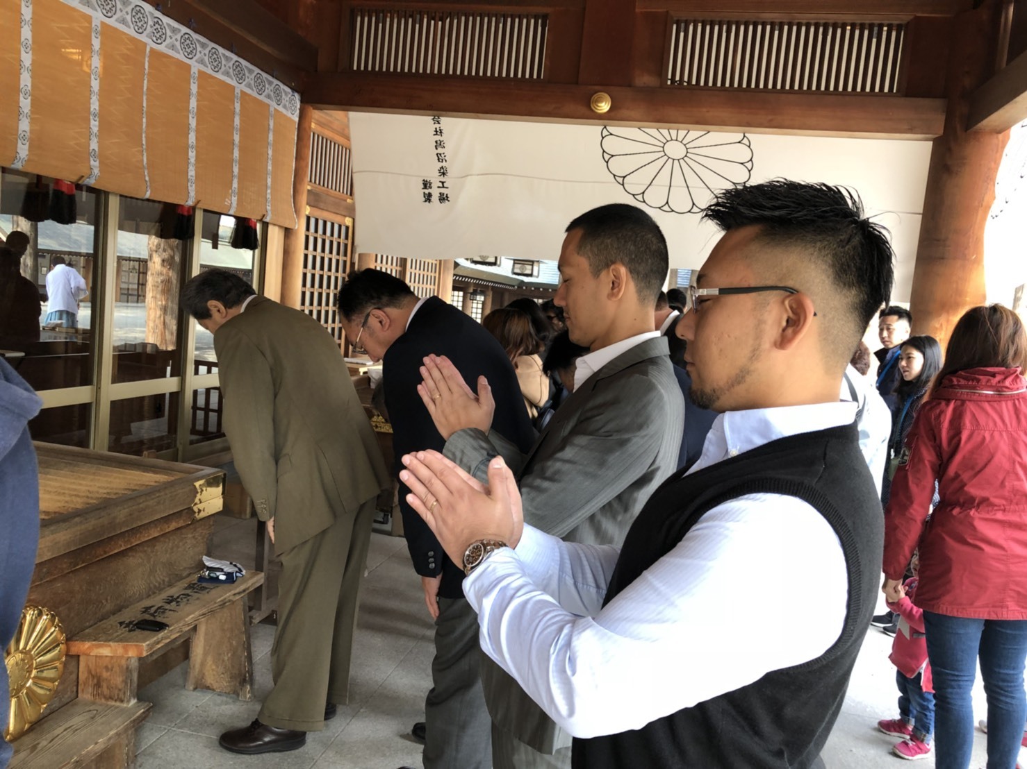 5月1日(火) 山本ぶろぐ ランクル ハマー アルファード☆リッチなレンタカーはいかがでしょうか?_b0127002_15540976.jpg