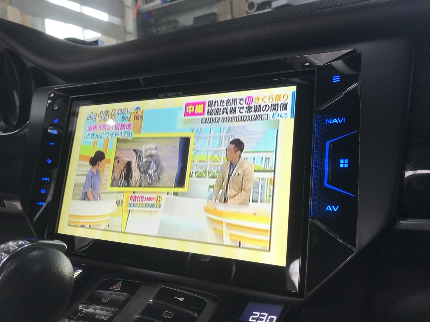 5月2日(水)トミーベース カスタムブログ☆パナメーラオーディオカスタム中☆ビックモニター取り付けならトミーベースへ☆_b0127002_22520456.jpg
