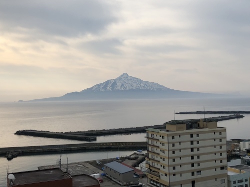 f0333882_07591938.jpeg