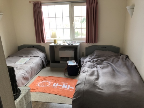 f0333882_08004936.jpeg