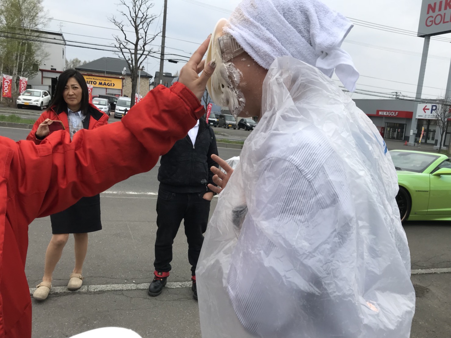 5月2日(水)みんなで書きます♪本店ぶろぐー♪T様ランクル200エルフォードカスタム納車!グッチーバースディ―☆ ランクル ハマー アルファード トミーレンタカー受付中!!_b0127002_16481502.jpg