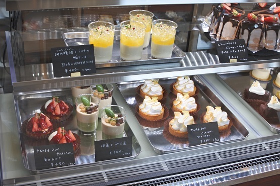 Vingt Cing ヴァンサンク 甲斐市龍地 マキパン Homebake パンとお菓子と時々ワイン