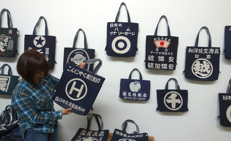 【第11回 5inch100個展 1001〜1100】一気に見せます!_a0017350_00442053.jpg