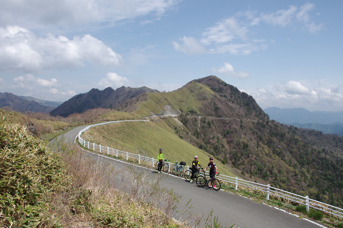 新緑の瓶ヶ森林道サイクリング　その2_b0351506_08025703.jpg