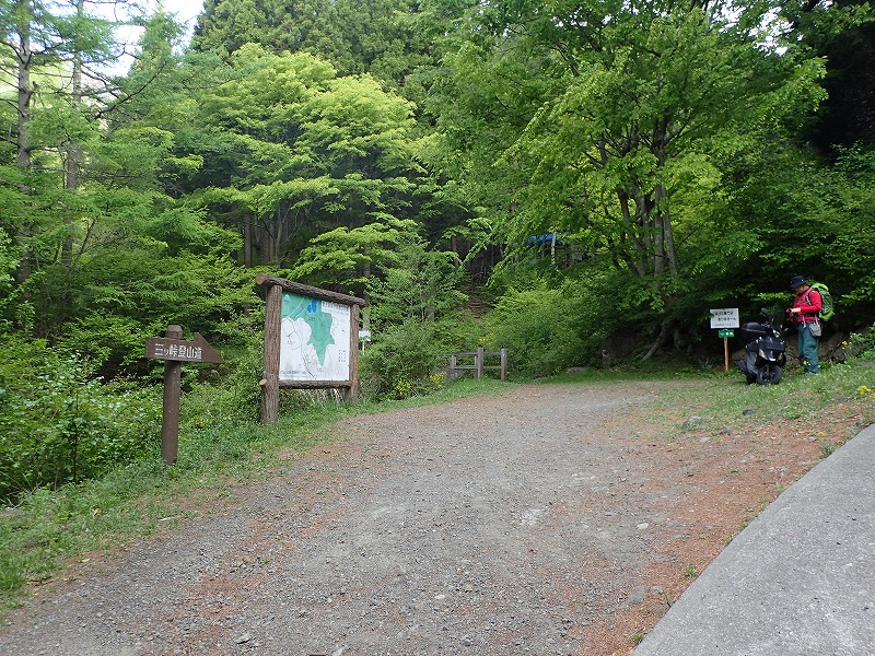 e0284726_1262722.jpg
