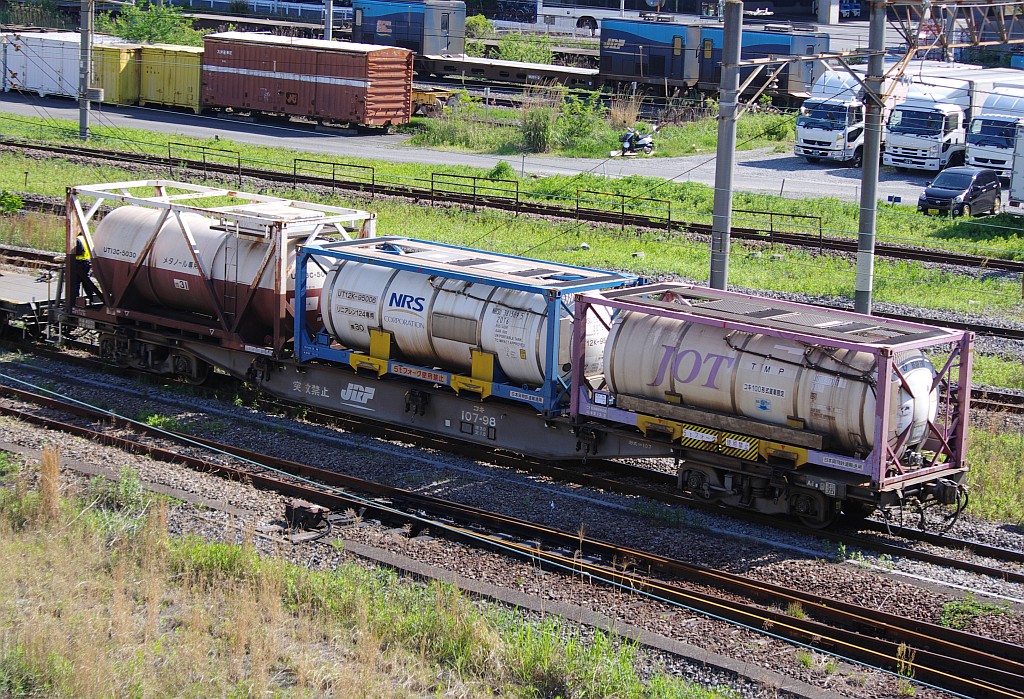 f0203926_06301.jpg
