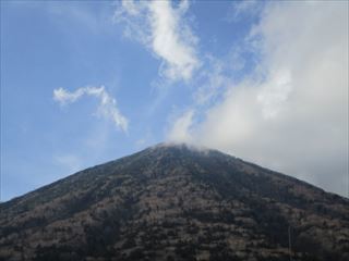 中禅寺湖にて　男体山と桜を見る会、結成☆_d0045362_10193079.jpg