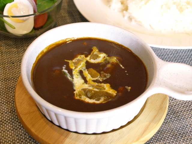 ビストロ エゼ その58(ポークカレー)_d0153062_21522098.jpg