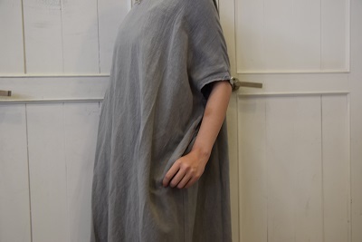 ゆったりな ワンピース_b0110582_14171848.jpg