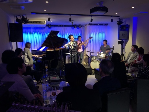 Jazzlive comin 広島 本日5月5日のライブ!_b0115606_10063032.jpeg