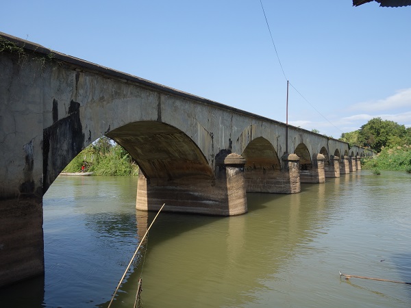 d0360509_1252641.jpg