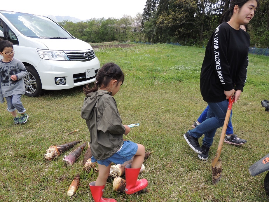 一年一度の田植えイベント。_a0156168_13503805.jpg