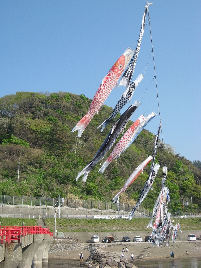 大型連休の風景 Ⅶ　弁天岩・能生海岸_f0281398_22192317.jpg