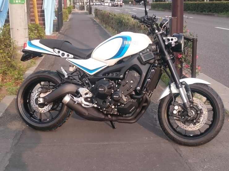 XSR900 RZ風テールカウル - カウル、フェンダー、外装