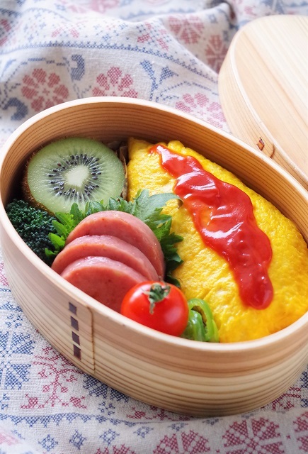 お弁当 ~エビフライ弁当他~_f0168317_23532128.jpg