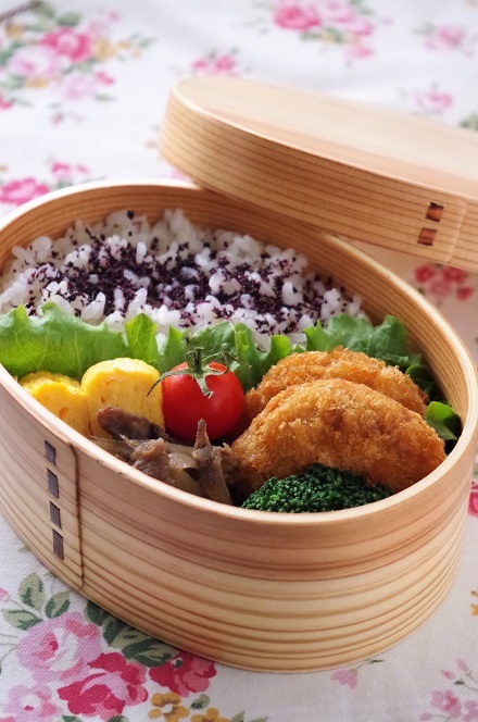 お弁当 ~エビフライ弁当他~_f0168317_23533342.jpg