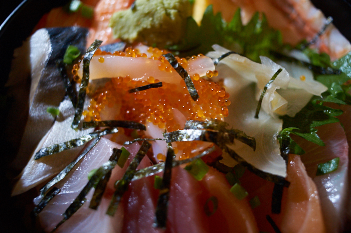 I returned to the ordinary Chirashi Lunch 450P now at Nikumaru BF Homes_b0359548_15451694.jpg