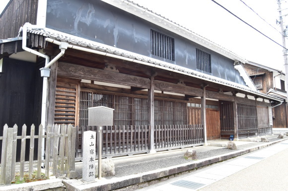 土山宿の飯盛女_f0347663_11330972.jpg