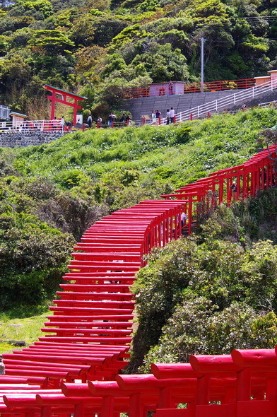 元乃隅稲成神社へ_d0327373_08380086.jpg