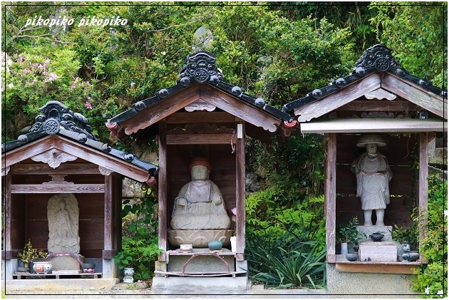 宝蔵寺 1_e0353681_23302227.jpg